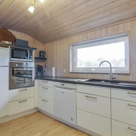 Nyaraló Susan - 600m From The Sea In Nw Jutland By Interhome Løkken
