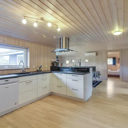 Vakantiehuis Susan - 600m From The Sea By Interhome Løkken